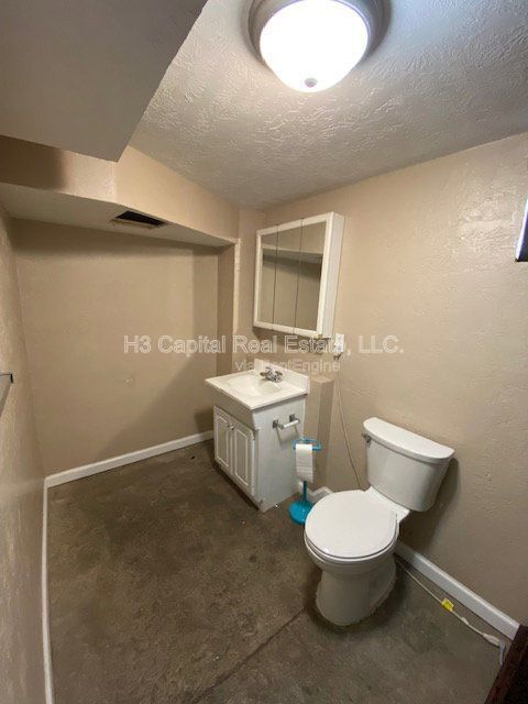 Building Photo - 1215 W Main St