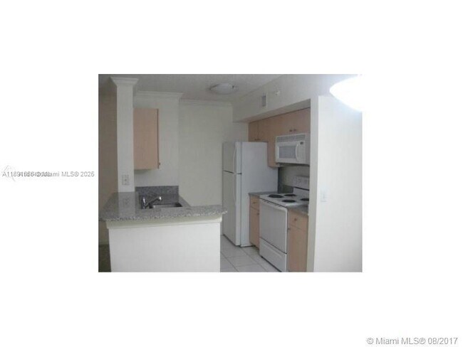 Building Photo - 2517 Centergate Dr