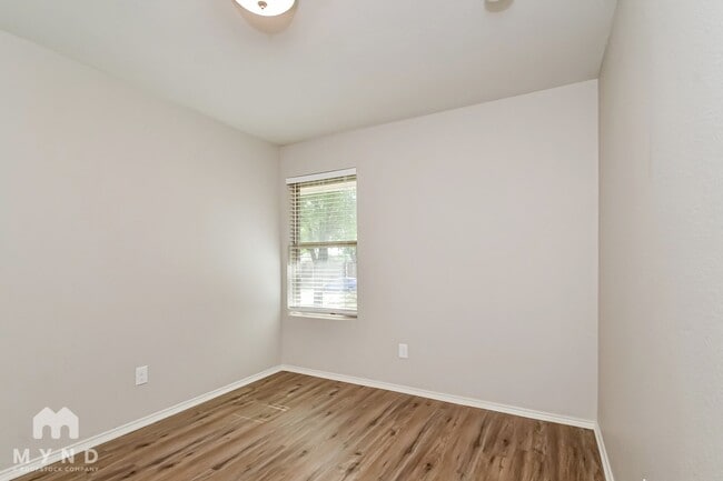 Building Photo - 1819 Sea Gull Dr