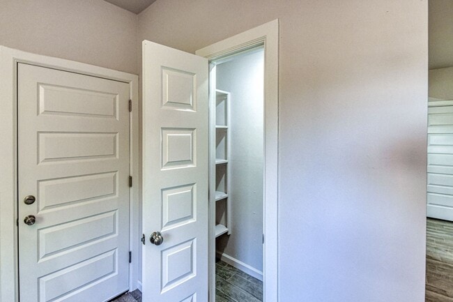 Building Photo - Brand New Construction!  Lawn care included!