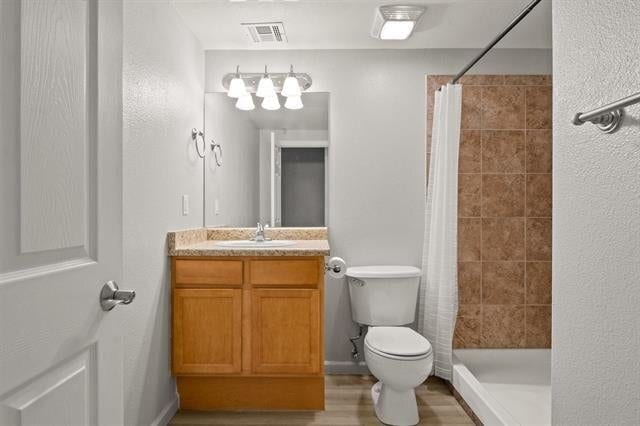 Building Photo - 1214 Walnut Ave