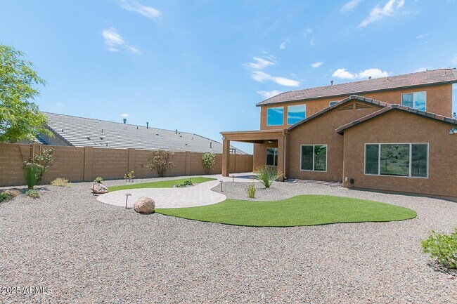 Building Photo - 26833 N 14th Ln