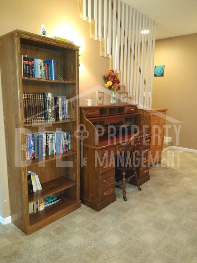 Building Photo - Fantastic Furnished 1 Bedroom Cond