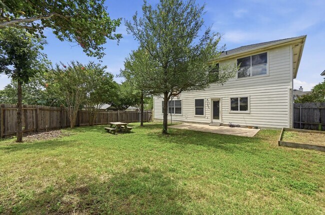 Building Photo - 2700 Cradle Rock Trl