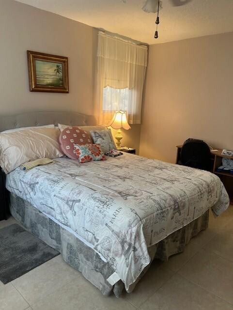 Building Photo - 2801 Somerset Dr