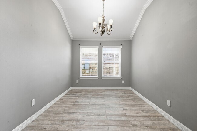 Building Photo - 1715 Round Oak Ln