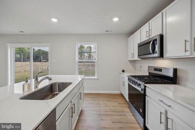 Building Photo - 107 Malibu Dr