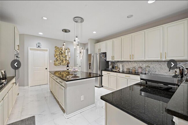 Building Photo - 4498 Cervinia Dr