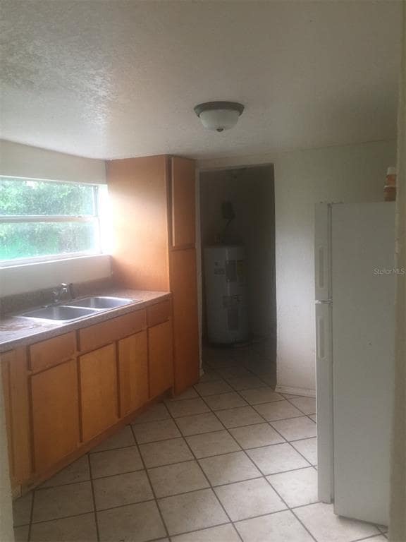 Building Photo - 230 Lee Dr