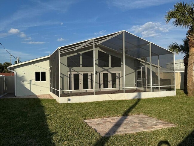 Building Photo - 2/2 plus Bonus Room in Ormond By the Sea