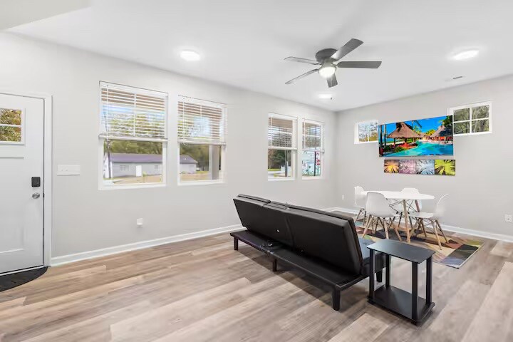 Building Photo - Room in Townhome on Kings Mountain St