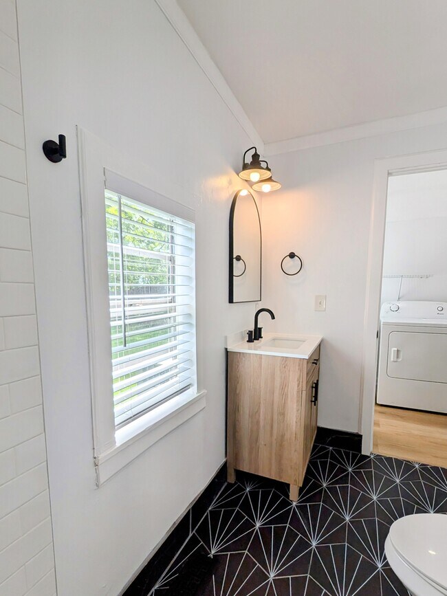 Building Photo - 520 48th St S