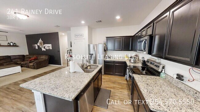 Building Photo - 241 Rainey Dr
