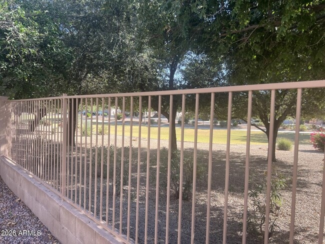 Building Photo - 7033 W Irma Ln