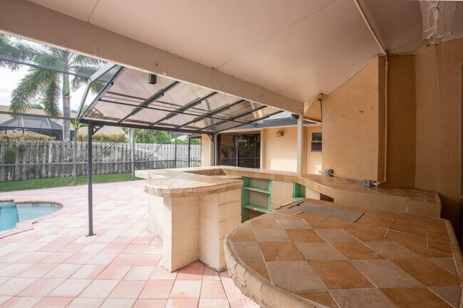 Building Photo - 1559 Grantham Dr