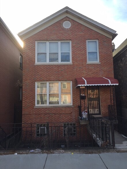 Building Photo - 2934 S Keeley St