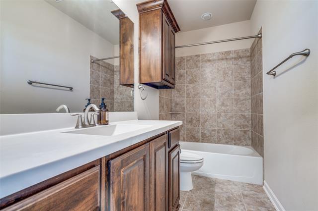 Building Photo - 2721 Hundred Knights Dr
