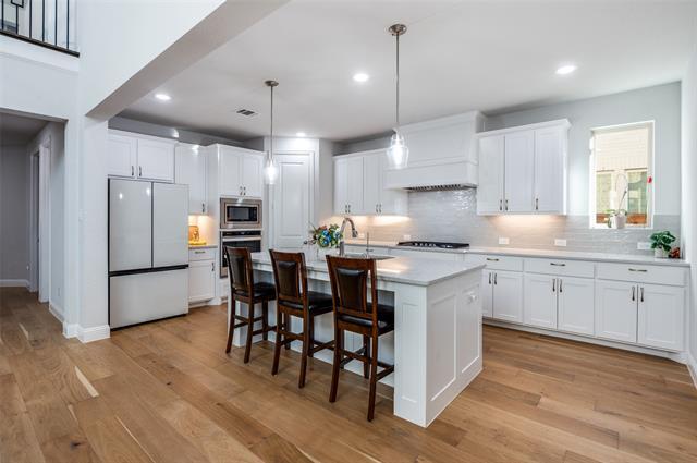 Building Photo - 8468 Wembley