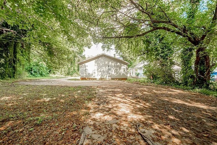 Building Photo - 1014 Grace St