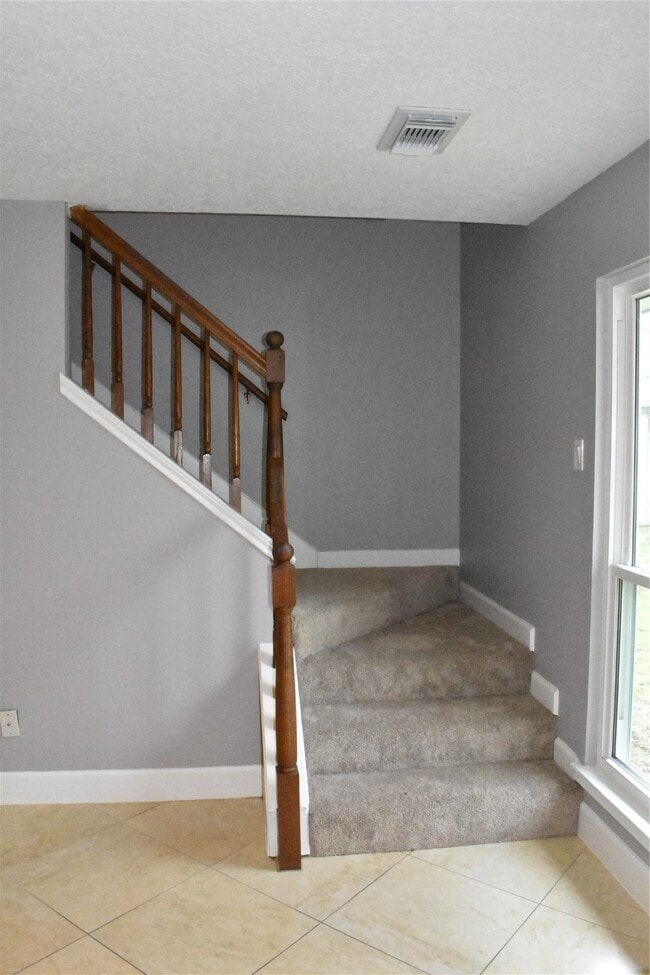 Building Photo - 19419 Craigchester Ln