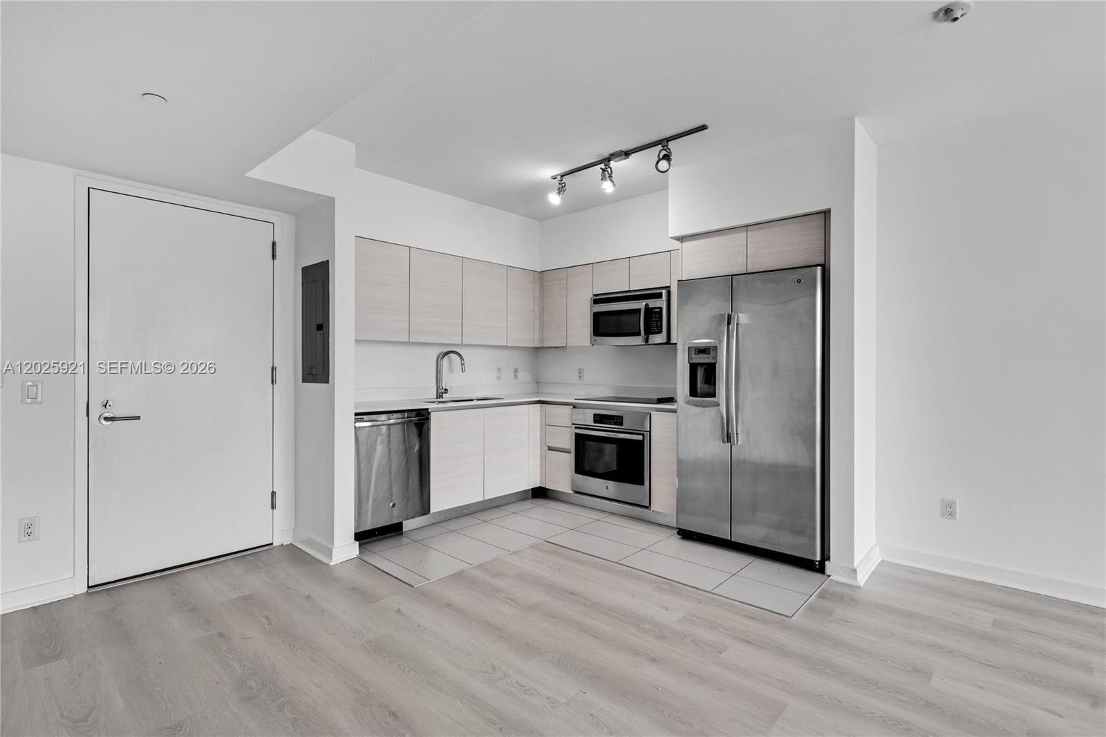 Building Photo - 4250 Biscayne Blvd