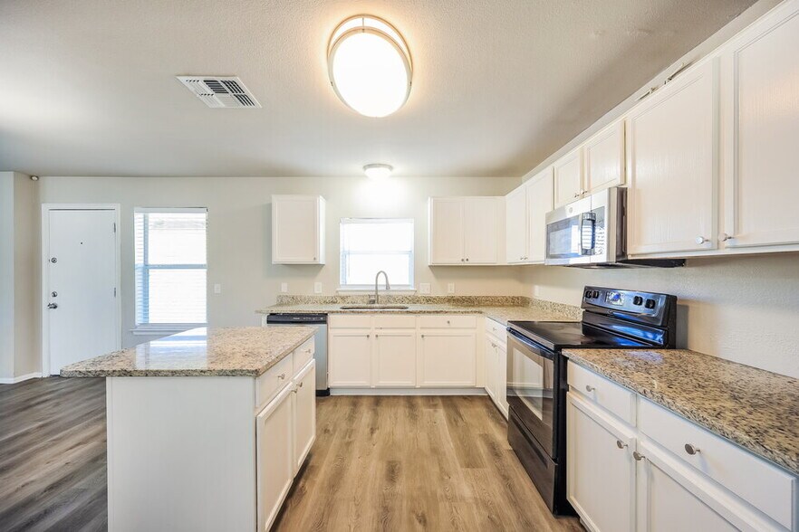 Building Photo - 9475 Mulberry Path