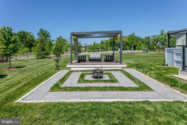 Building Photo - 41355 Tarragon Leaf Dr
