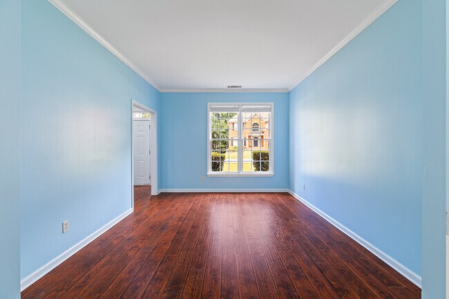 Building Photo - 1940 Bentbrooke Trail