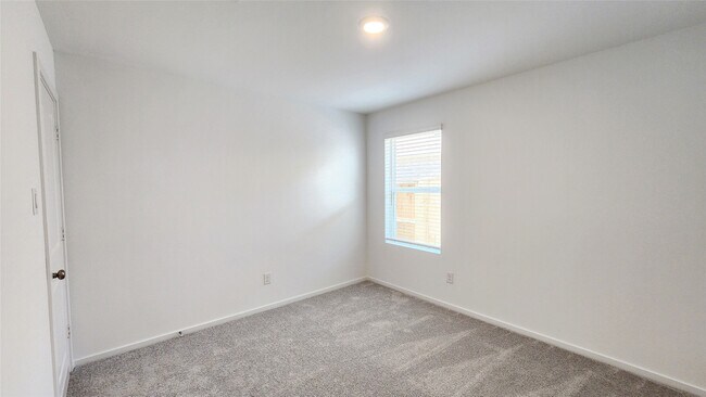 Building Photo - 3044 Dawn Sound Dr