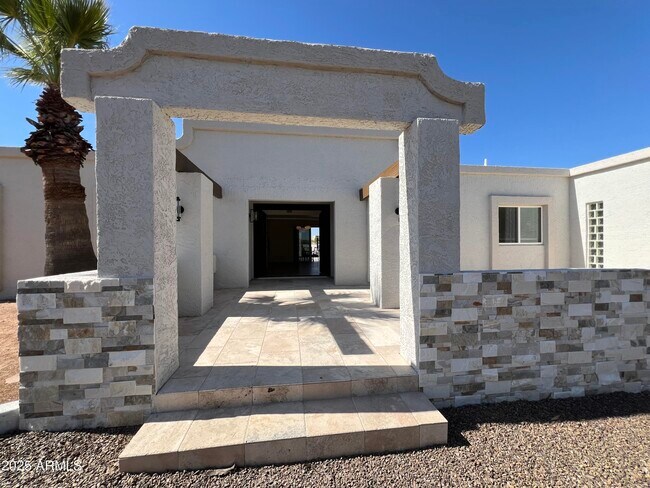 Building Photo - 4847 E Calle de Las Estrellas Rd