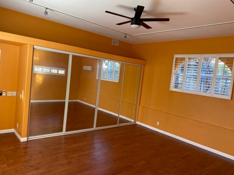 Building Photo - 22284 Buenaventura St