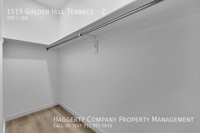 Building Photo - 1519 Golden Hill Terrace