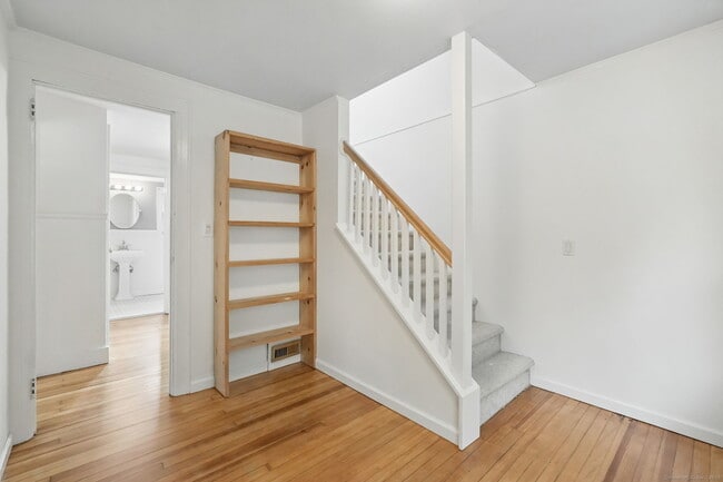 Building Photo - 46 Wooster St