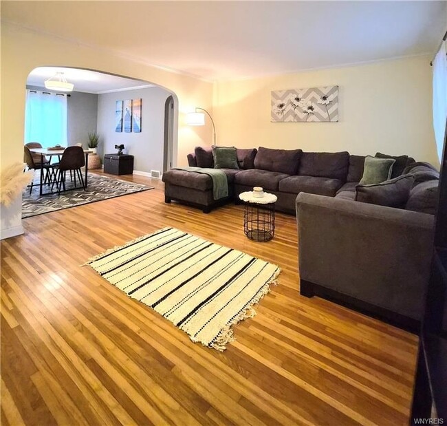 Building Photo - 30 Manlon Terrace