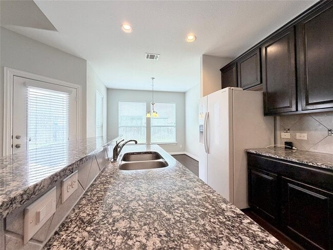 Building Photo - 19508 Stanton Drew