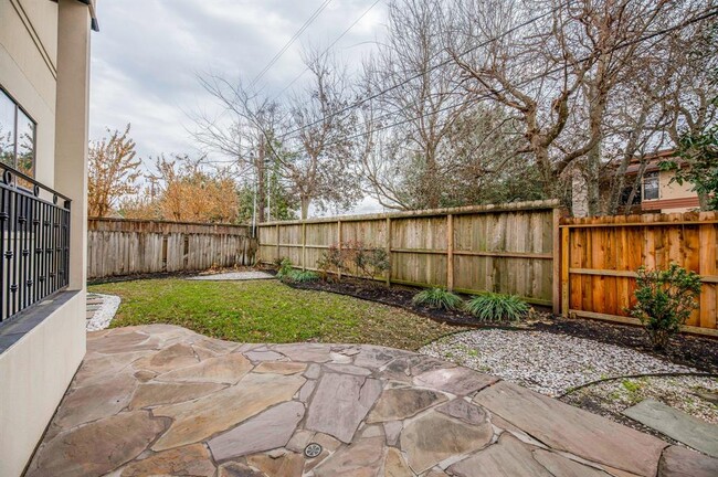 Building Photo - 3515 Durness Way