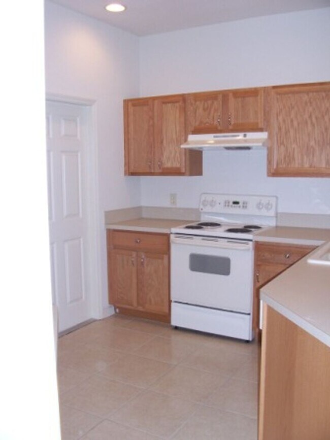 Building Photo - 1586 W Spring Meadow Loop
