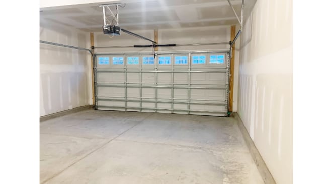 Building Photo - 612 Creekway Dr