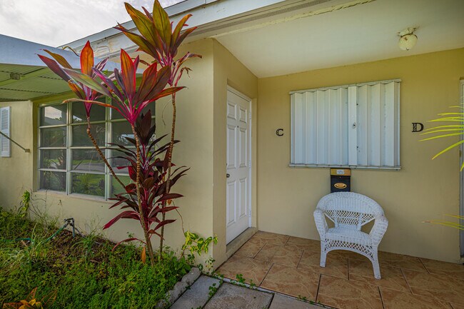 Building Photo - 180 High Point Terrace E