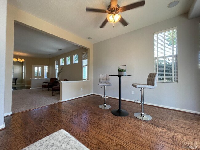 Building Photo - 206 Cedar Ridge Dr