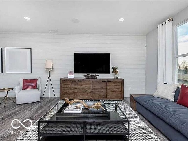 Building Photo - 4894 Oak Hl Dr