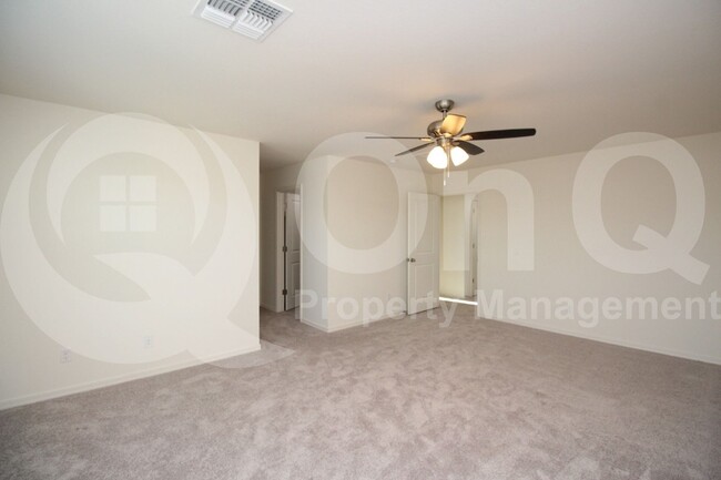 Building Photo - 36039 W Santa Monica Ave