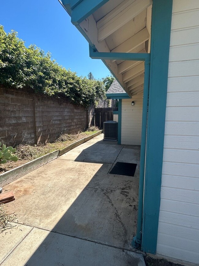 Building Photo - Great Location in the Heart of Auburn
