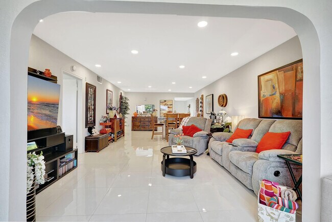 Building Photo - 1401 SW 128th Terrace