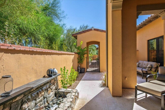 Building Photo - 20704 N 90th Pl