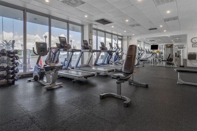 Building Photo - 5701 Collins Ave