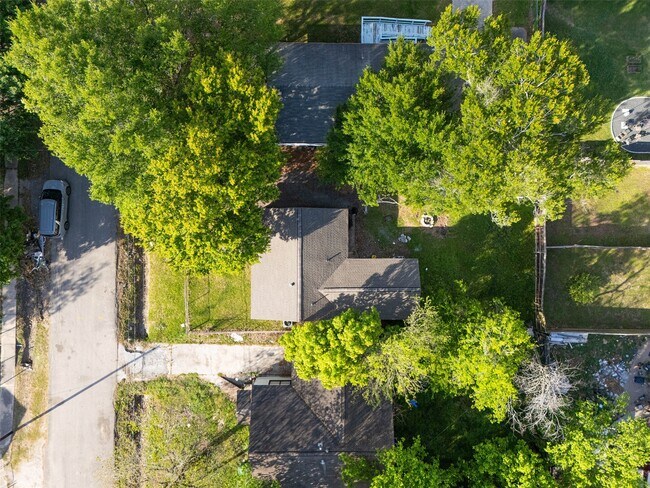 Building Photo - 6603 Conley St