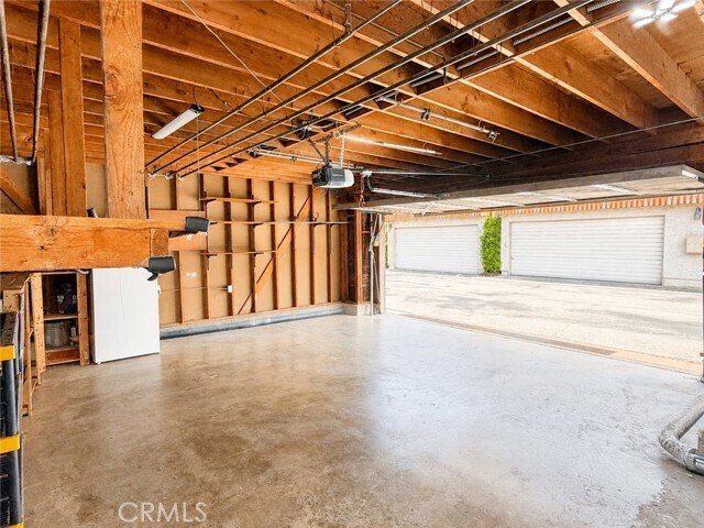 Building Photo - 27943 Ridgebrook Ct