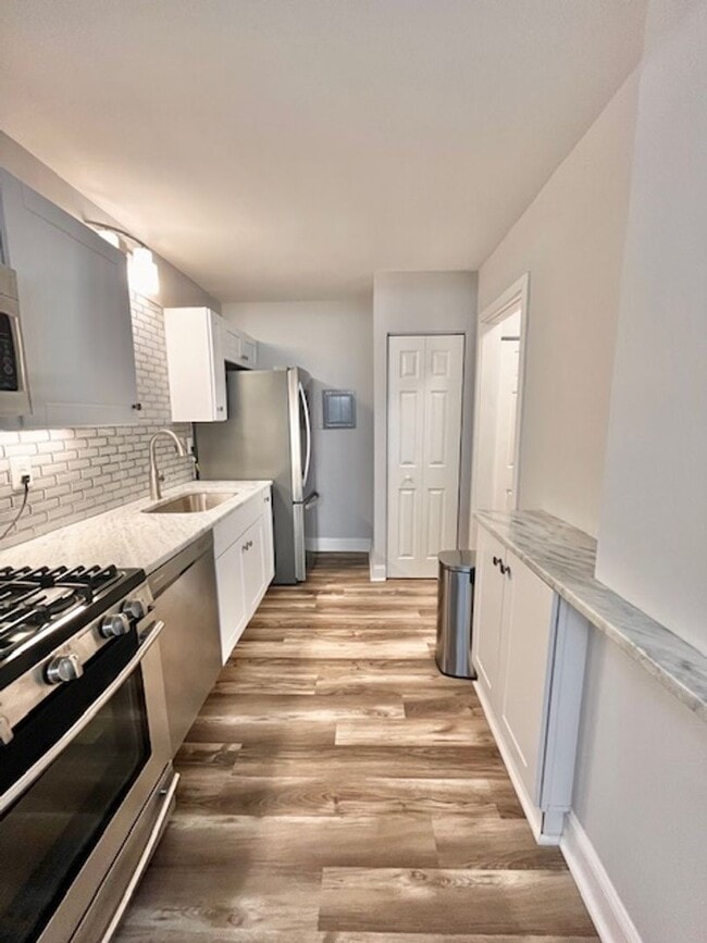 Building Photo - 4515 Willard Ave