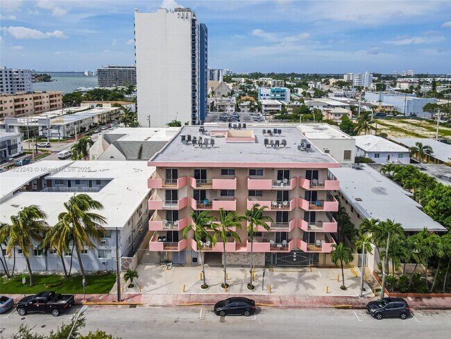 Building Photo - 6920 Harding Ave